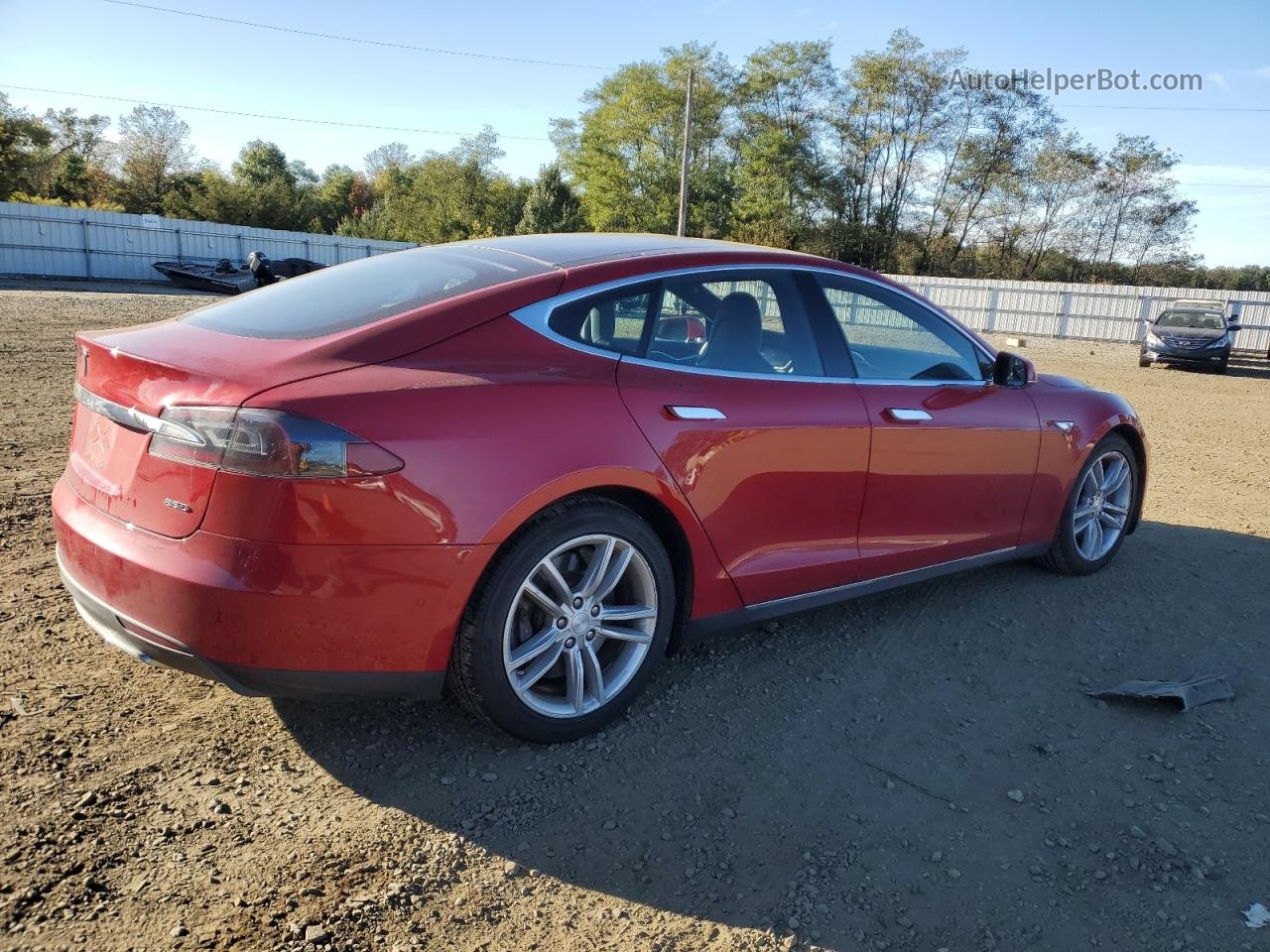 2015 Tesla Model S 85d Red vin: 5YJSA1H23FFP69488