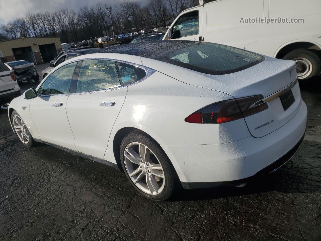 2015 Tesla Model S 85d Белый vin: 5YJSA1H25FFP69377