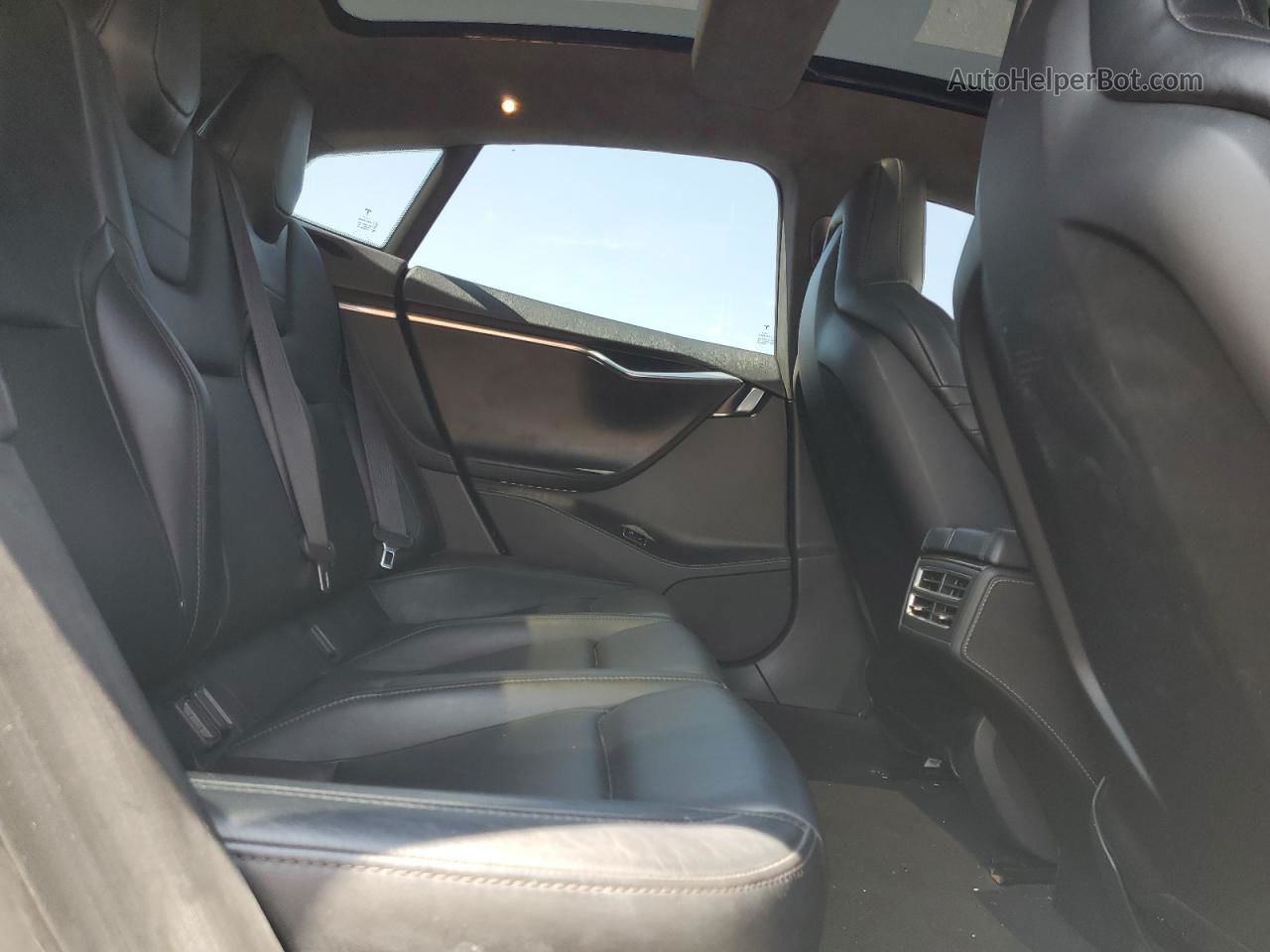 2014 Tesla Model S Белый vin: 5YJSA1H26EFP66342