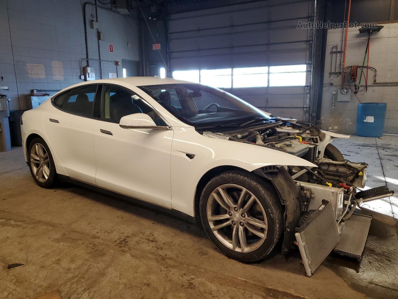 2015 Tesla Model S 85d Белый vin: 5YJSA1H26FF099953