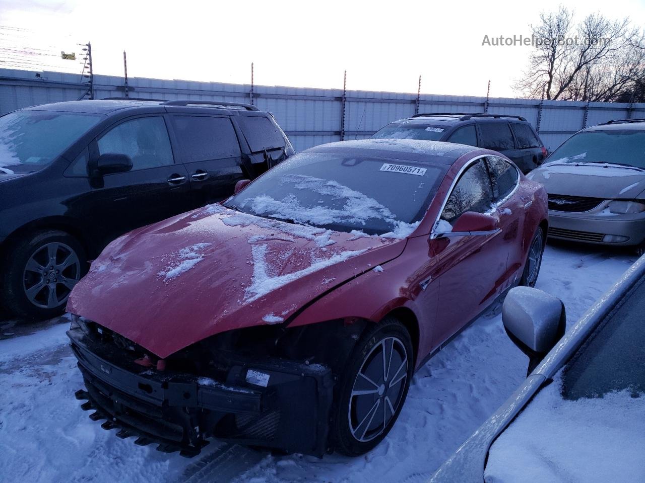2014 Tesla Model S  Red vin: 5YJSA1H28EFP62888