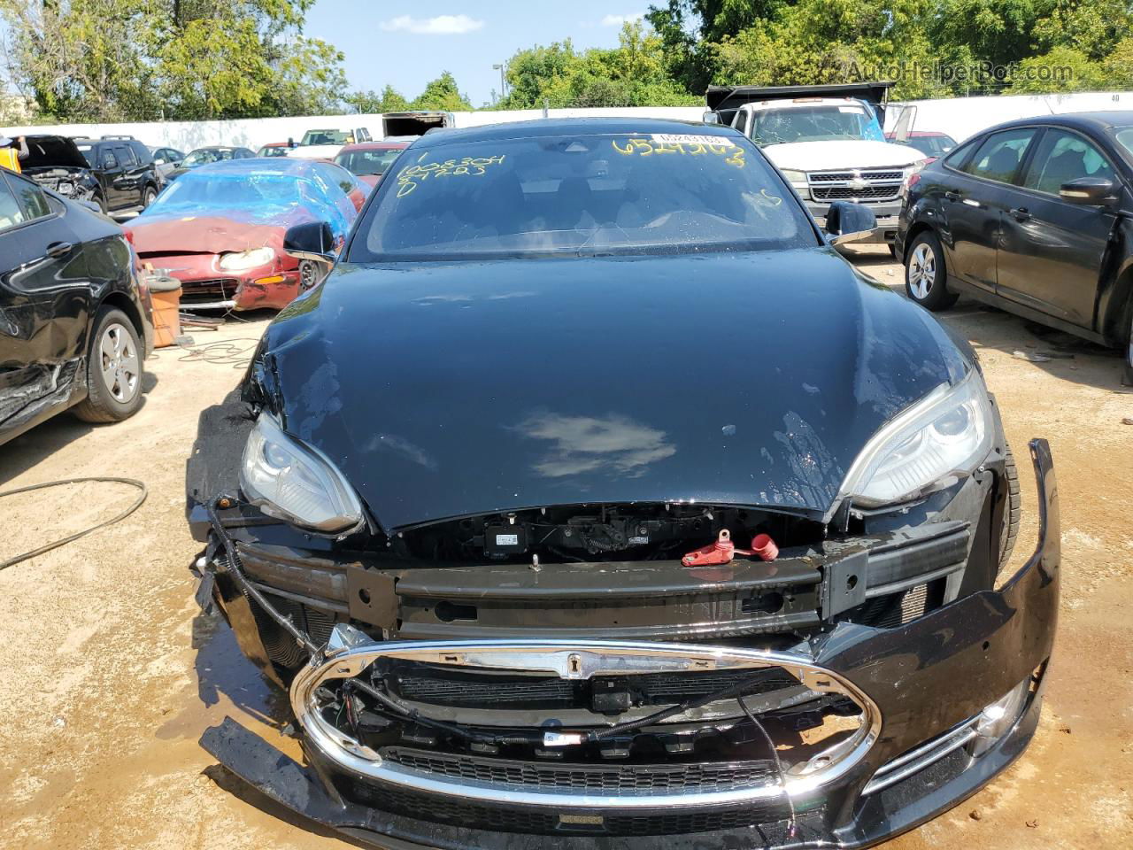 2014 Tesla Model S  Black vin: 5YJSA1H28EFP63149