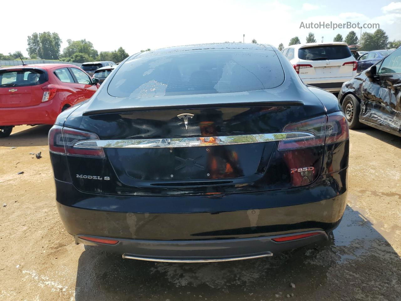 2014 Tesla Model S  Черный vin: 5YJSA1H28EFP63149