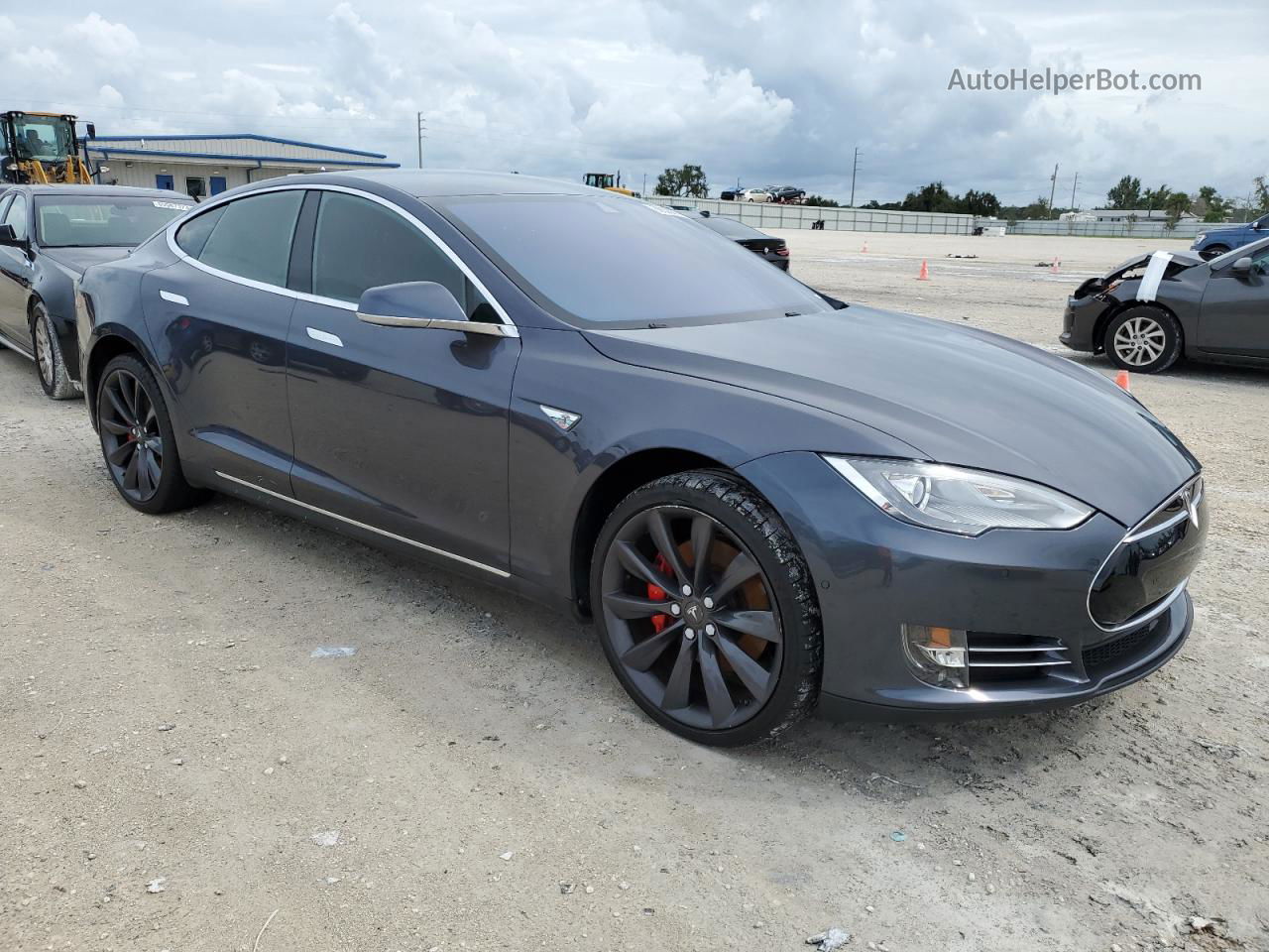 2014 Tesla Model S  Gray vin: 5YJSA1H28EFP66178