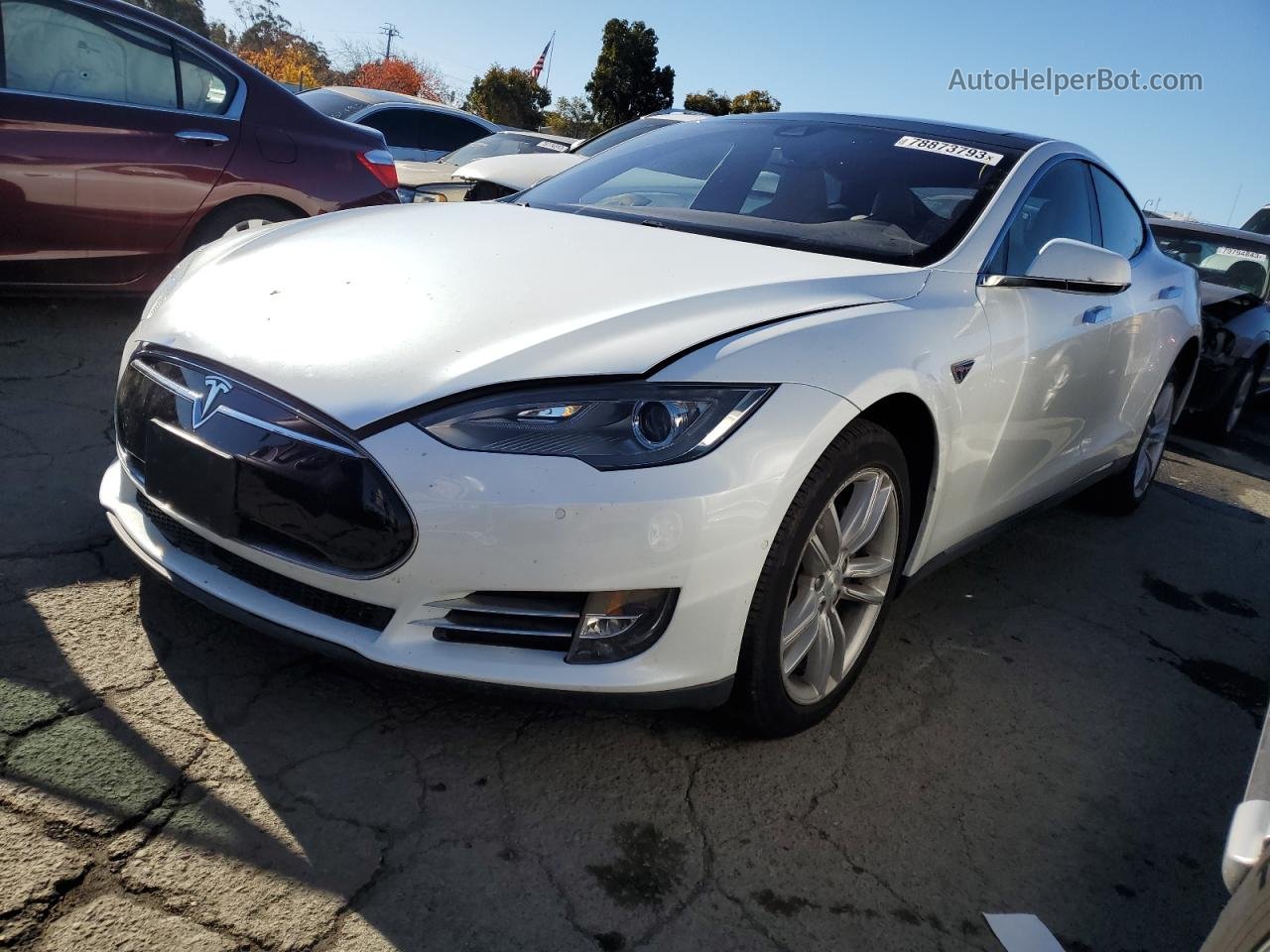 2015 Tesla Model S 85d Белый vin: 5YJSA1H28FF091787