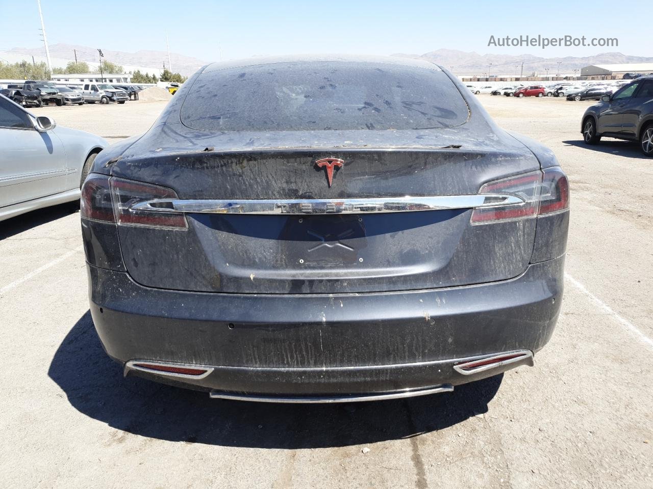 2014 Tesla Model S  Серебряный vin: 5YJSA1H2XEFP67543