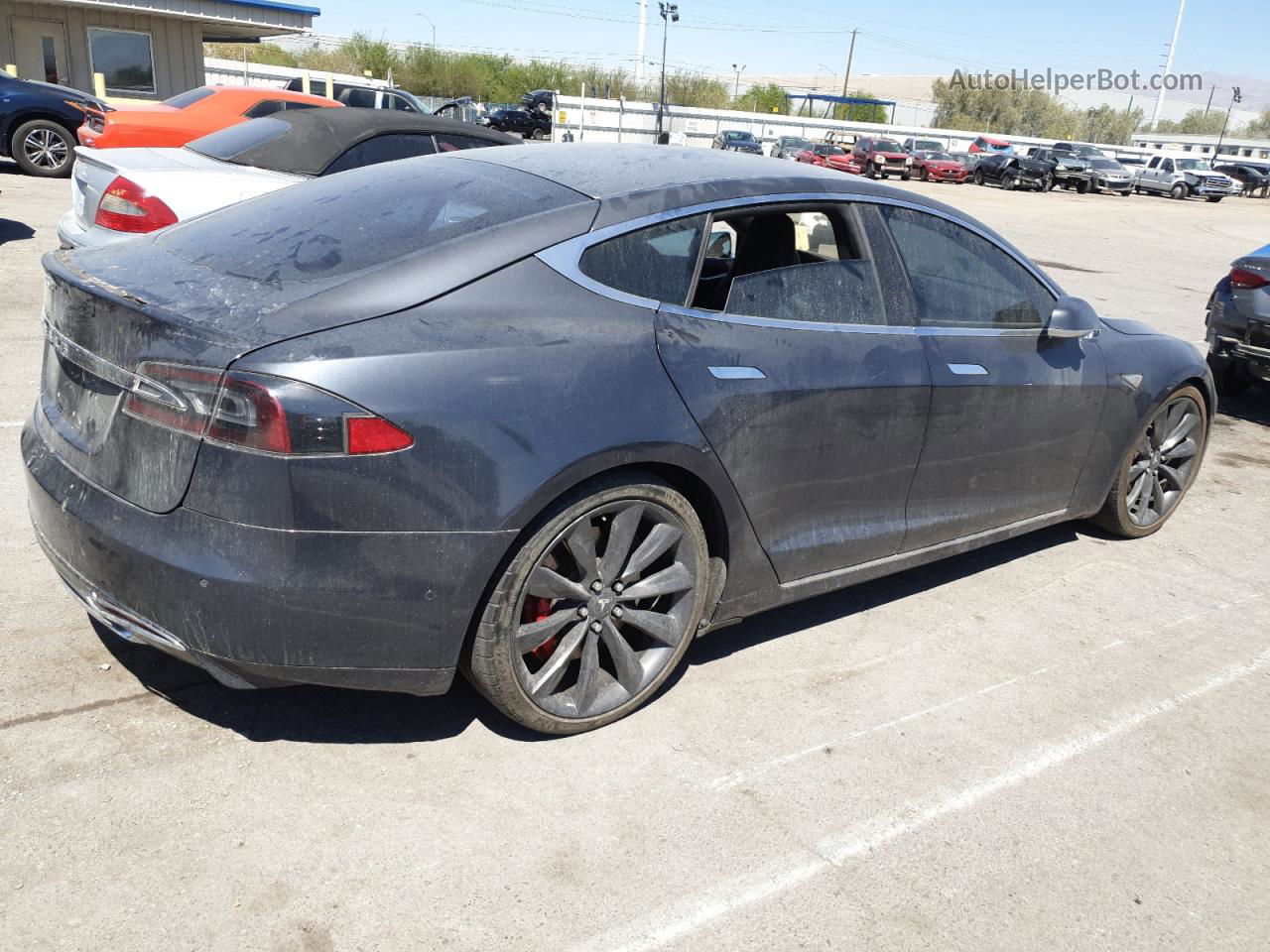 2014 Tesla Model S  Серебряный vin: 5YJSA1H2XEFP67543