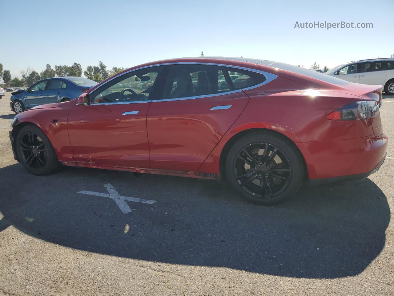 2015 Tesla Model S 85d Red vin: 5YJSA1H2XFF086414