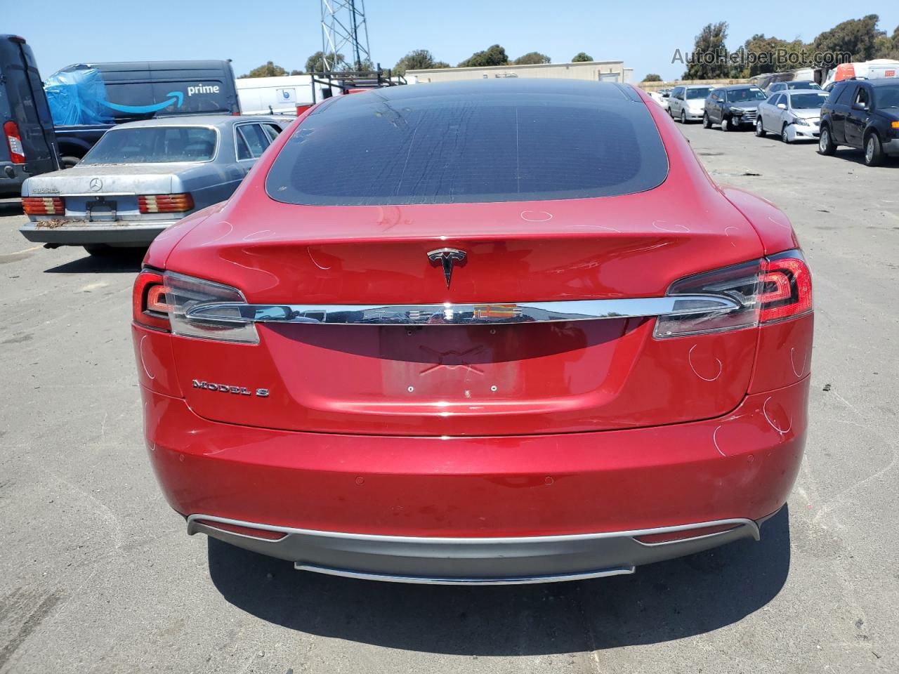 2014 Tesla Model S  Red vin: 5YJSA1S10EFP33160