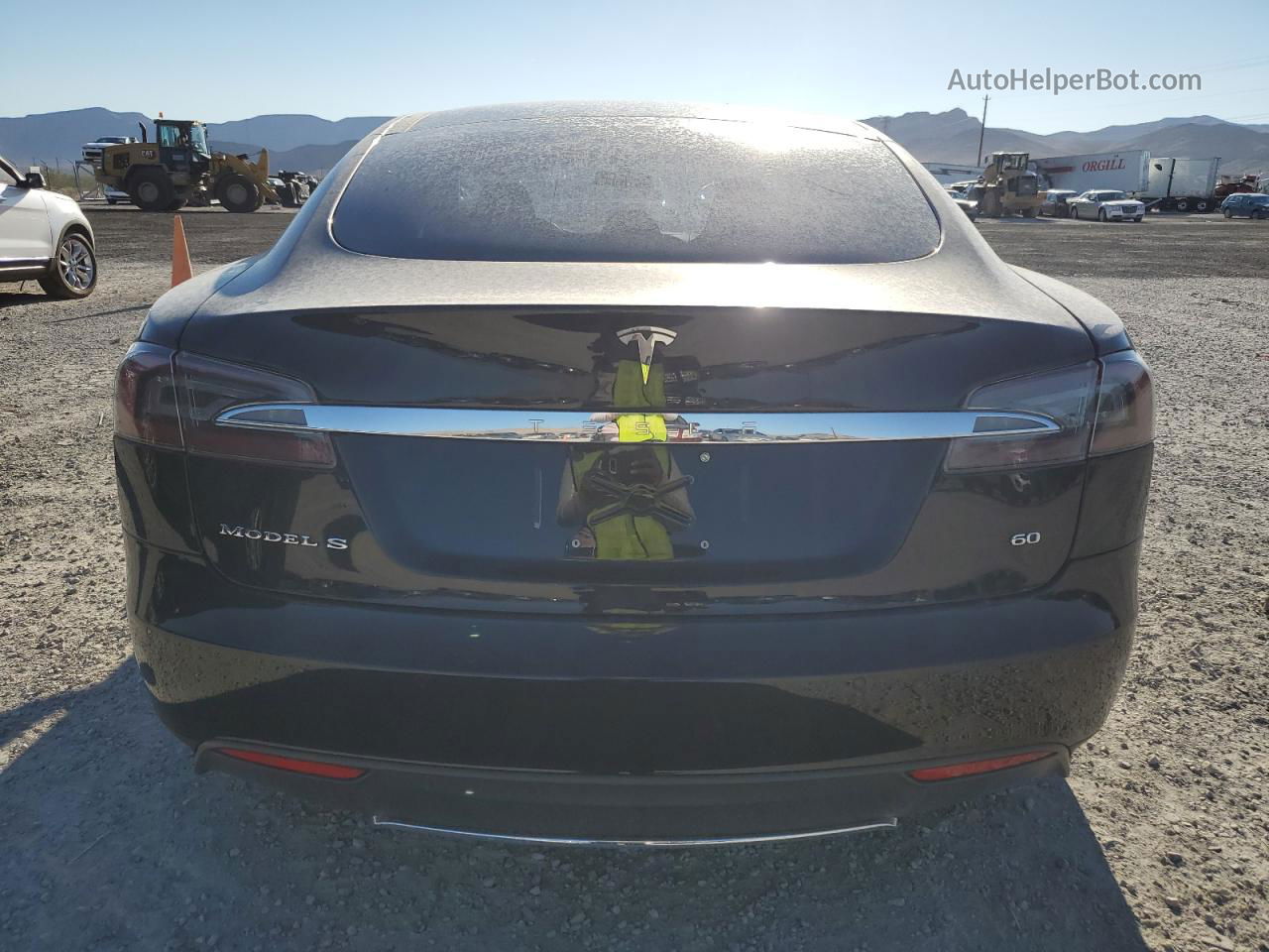 2014 Tesla Model S  Black vin: 5YJSA1S13EFP51202