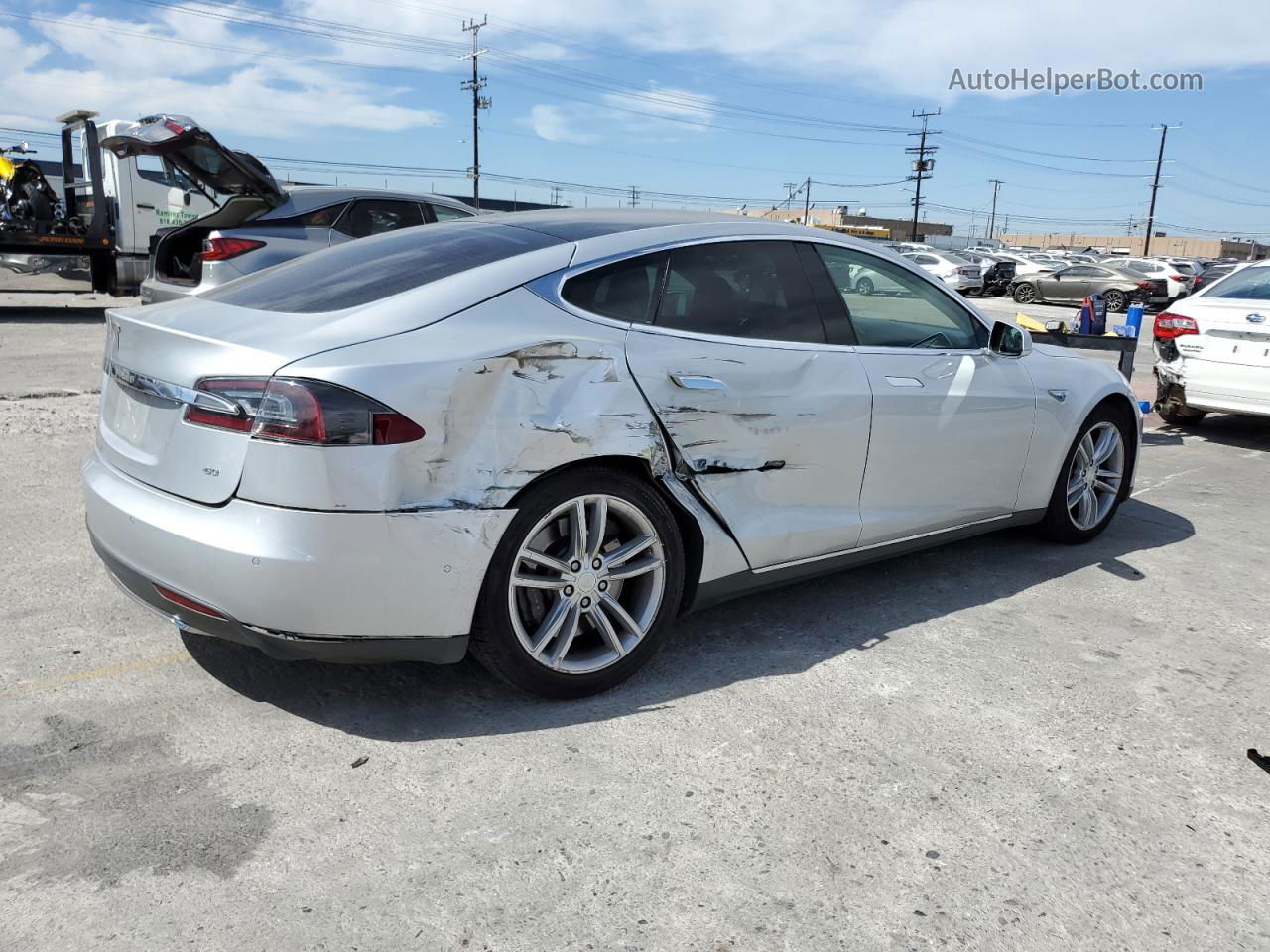 2014 Tesla Model S  Silver vin: 5YJSA1S13EFP60241