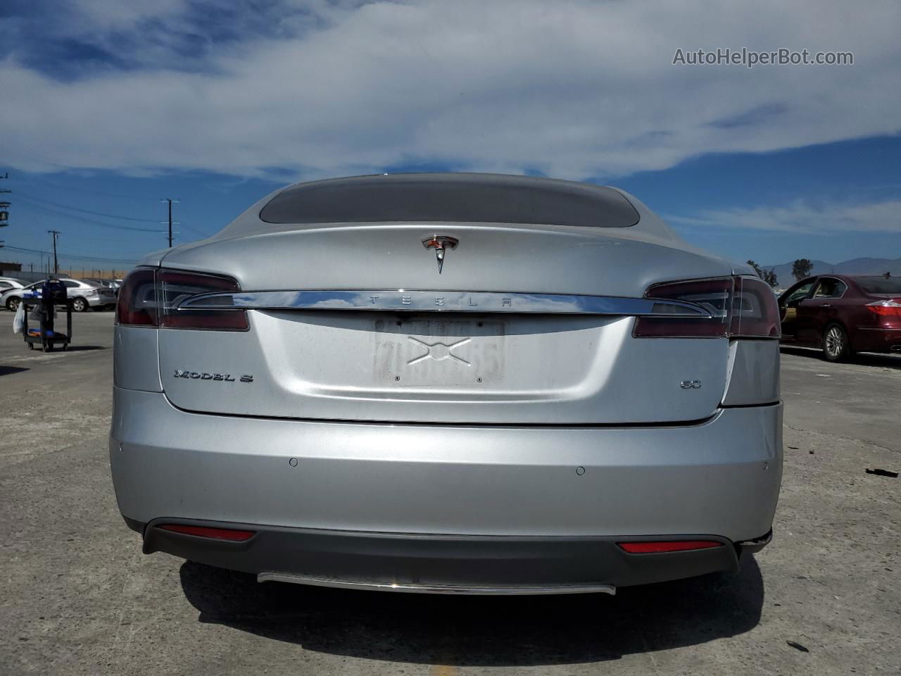 2014 Tesla Model S  Silver vin: 5YJSA1S13EFP60241