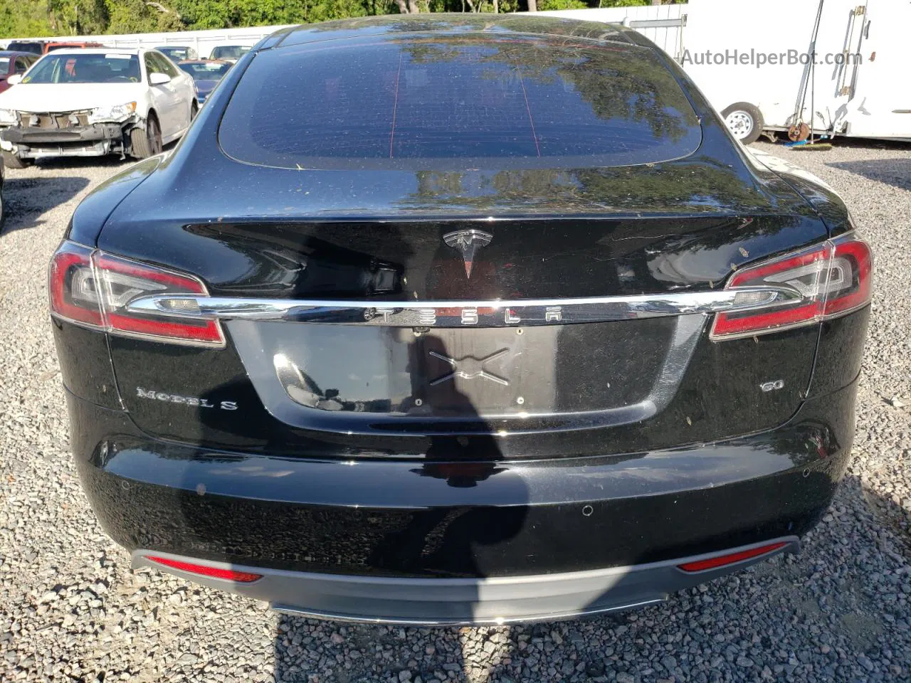 2014 Tesla Model S  Black vin: 5YJSA1S14EFP33775