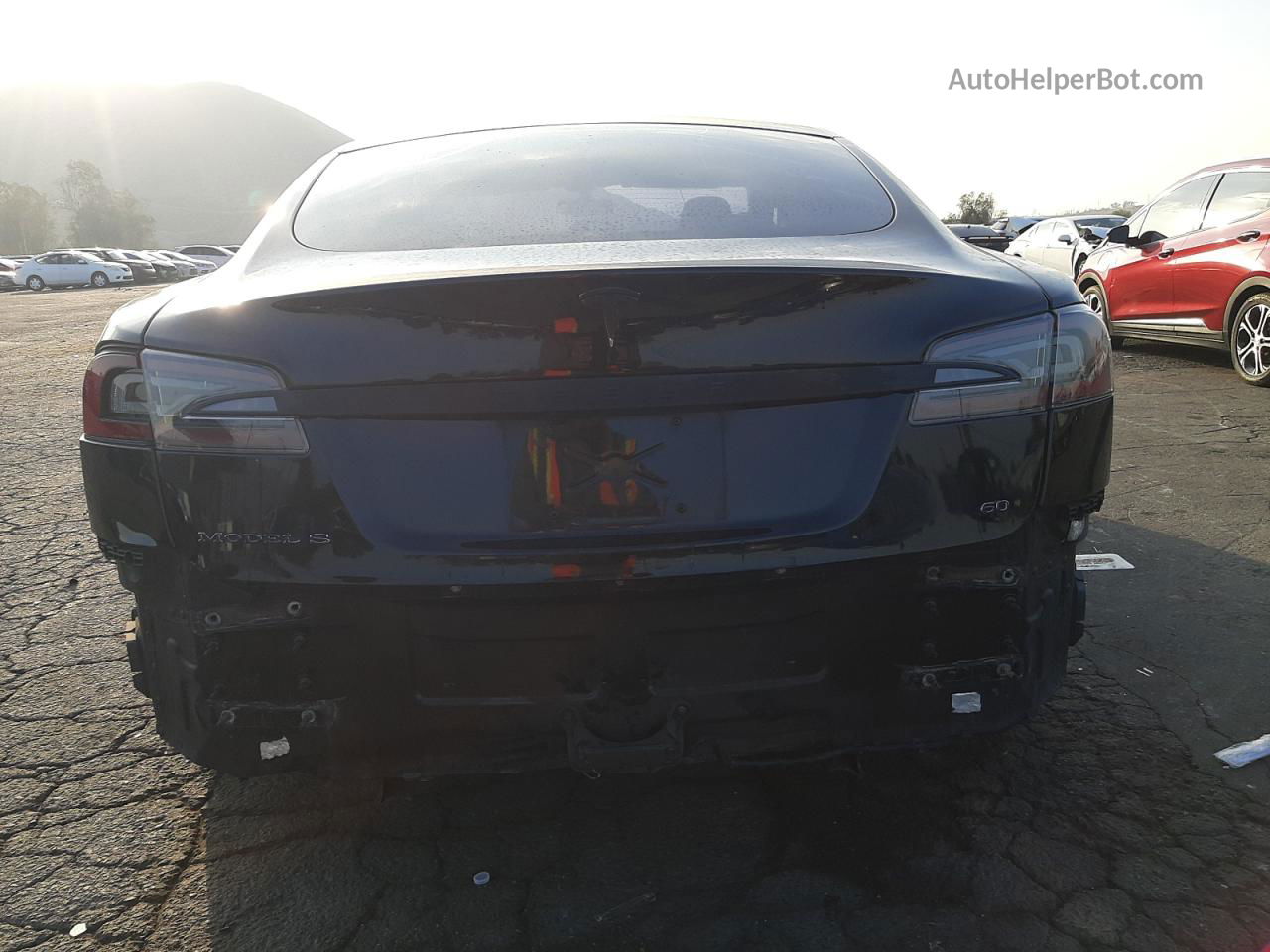 2014 Tesla Model S  Черный vin: 5YJSA1S14EFP37972