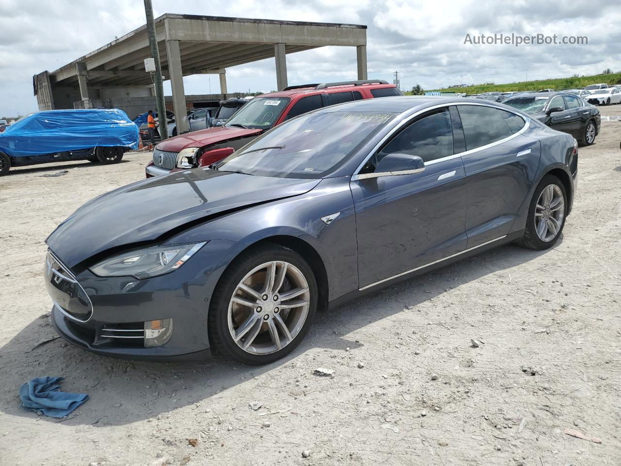 2014 Tesla Model S  Gray vin: 5YJSA1S14EFP64833