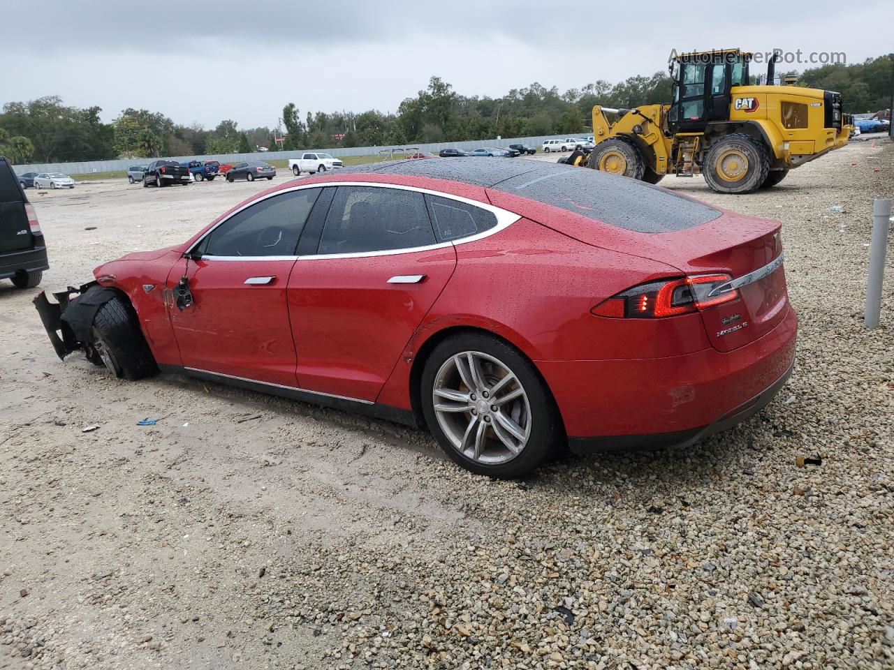 2014 Tesla Model S  Red vin: 5YJSA1S15EFP36636