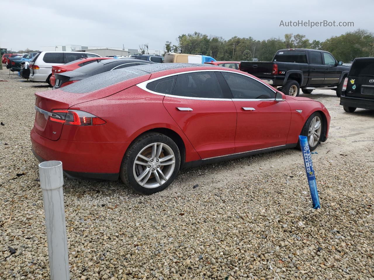 2014 Tesla Model S  Red vin: 5YJSA1S15EFP36636