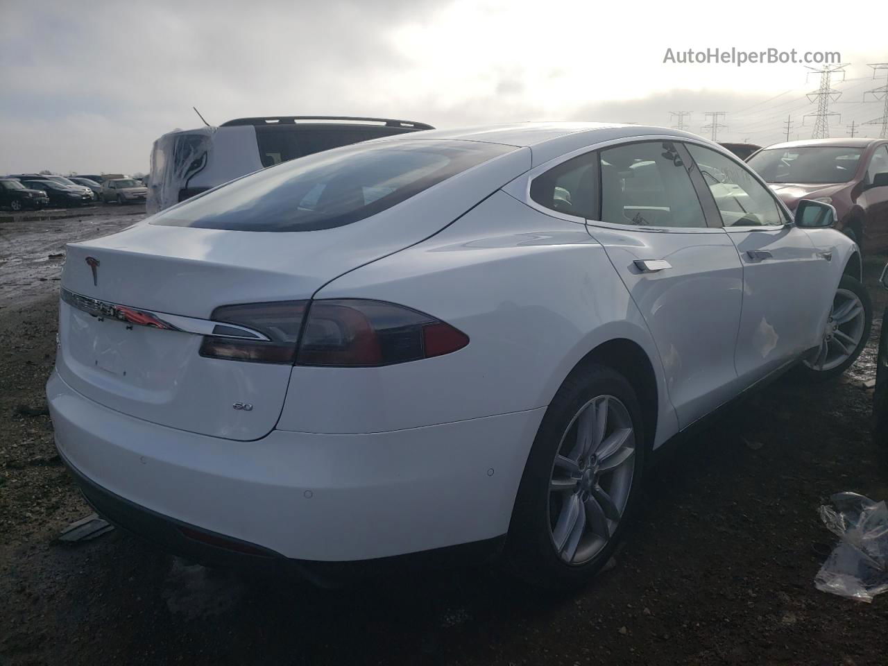 2014 Tesla Model S  White vin: 5YJSA1S15EFP57356