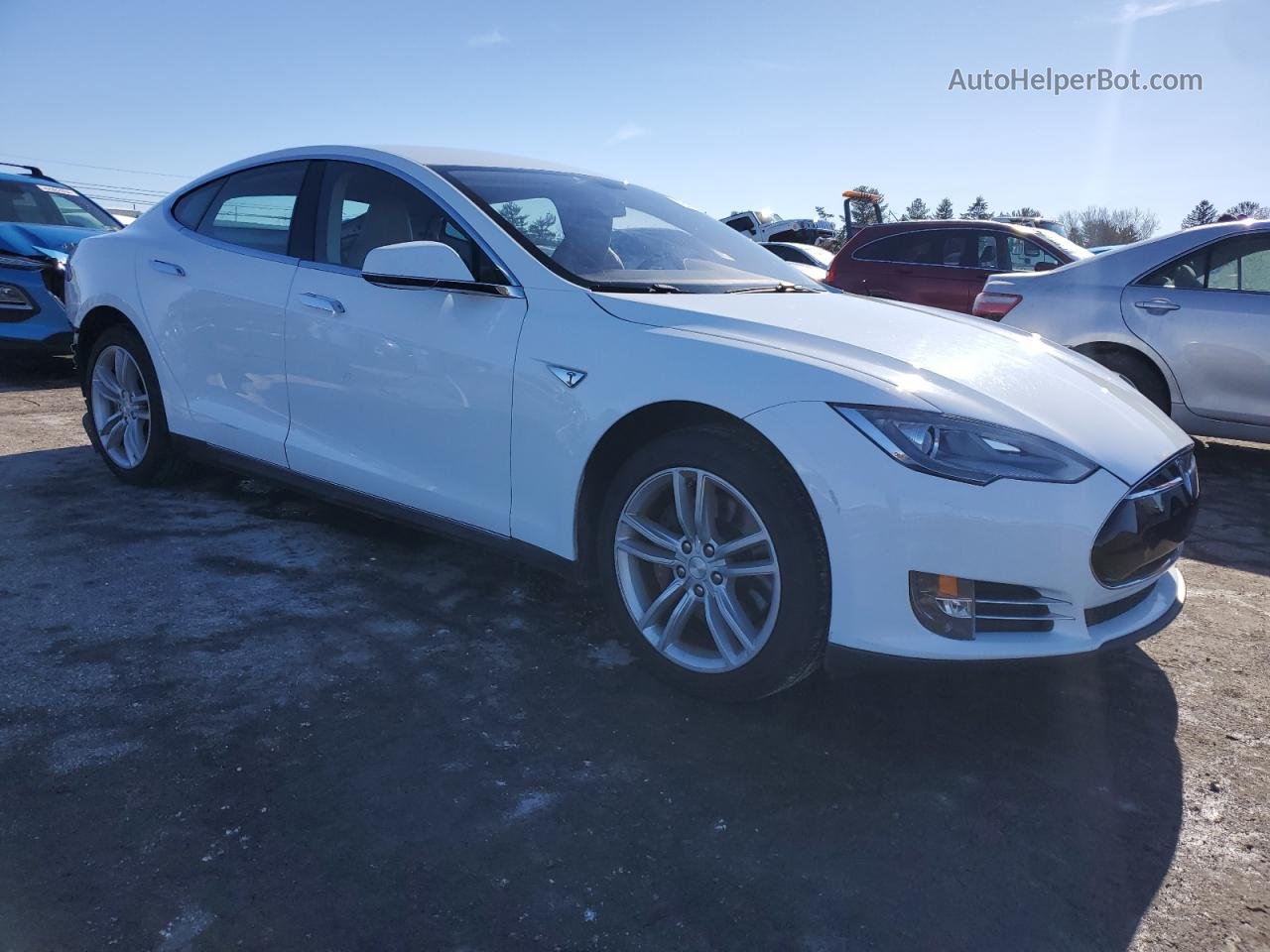 2014 Tesla Model S  Белый vin: 5YJSA1S16EFP35317
