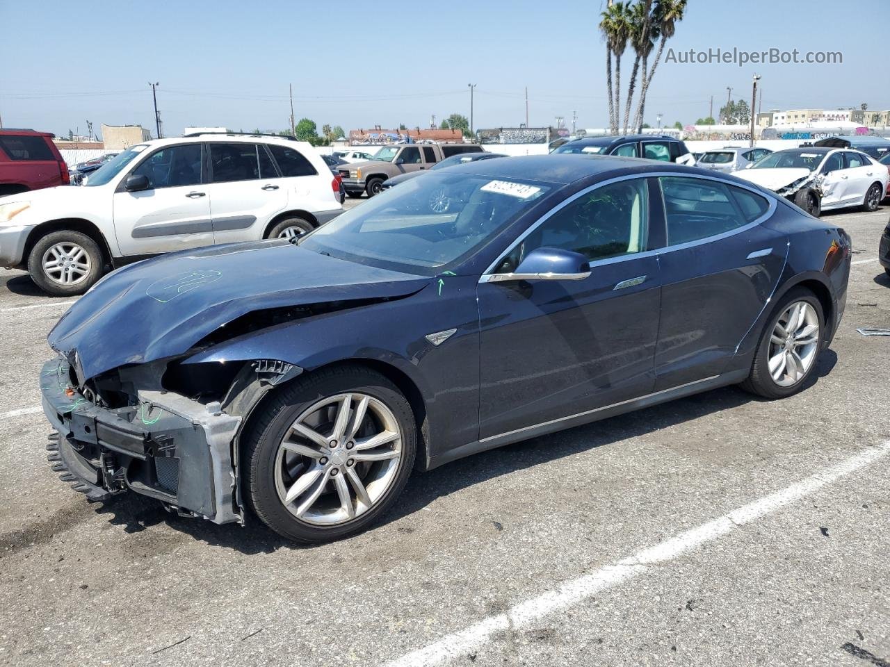 2014 Tesla Model S  Blue vin: 5YJSA1S17EFP33964