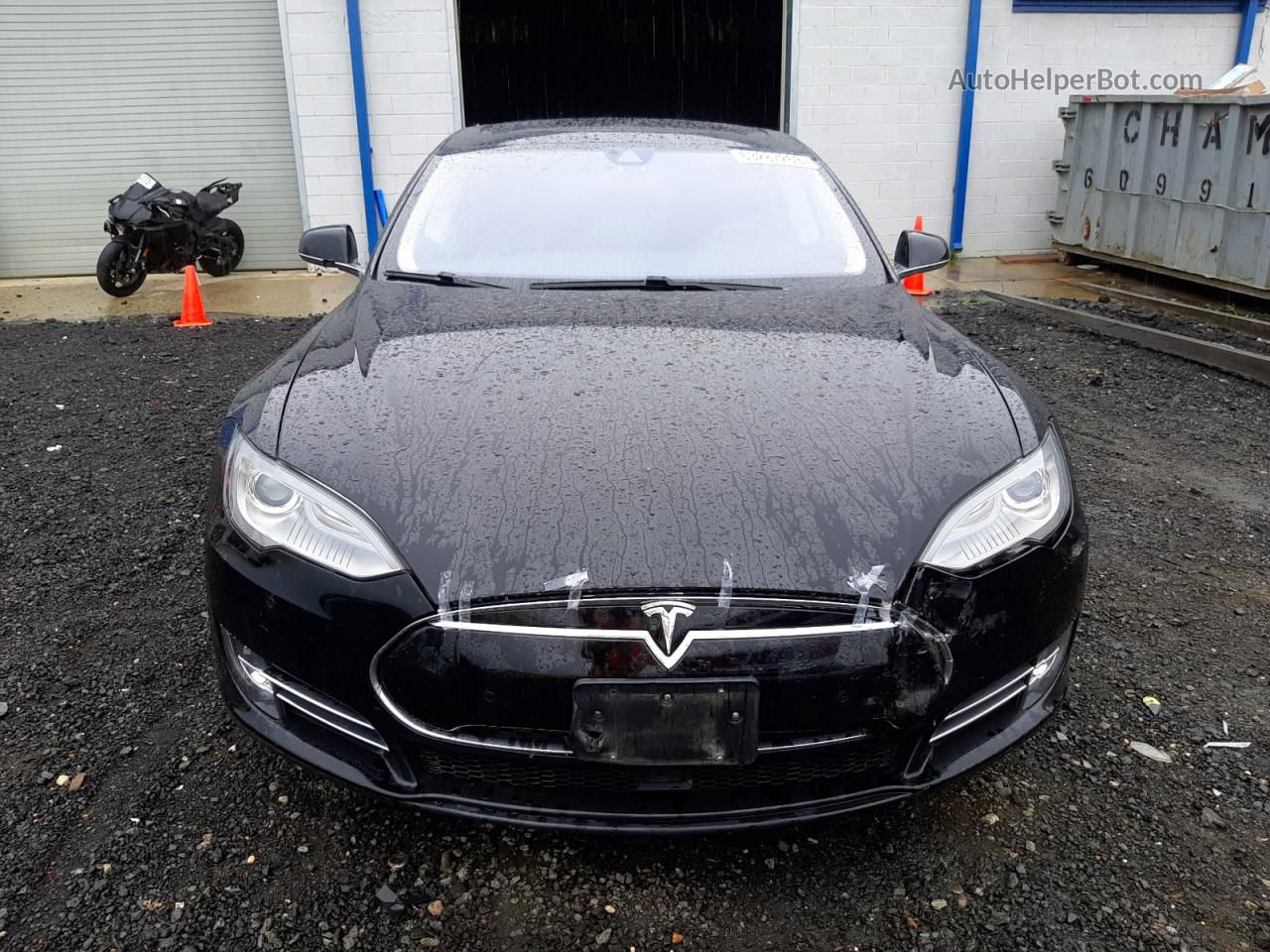 2014 Tesla Model S  Черный vin: 5YJSA1S19EFP60728