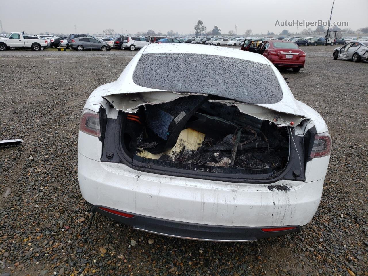 2015 Tesla Model S 70 White vin: 5YJSA1S19FFP78406