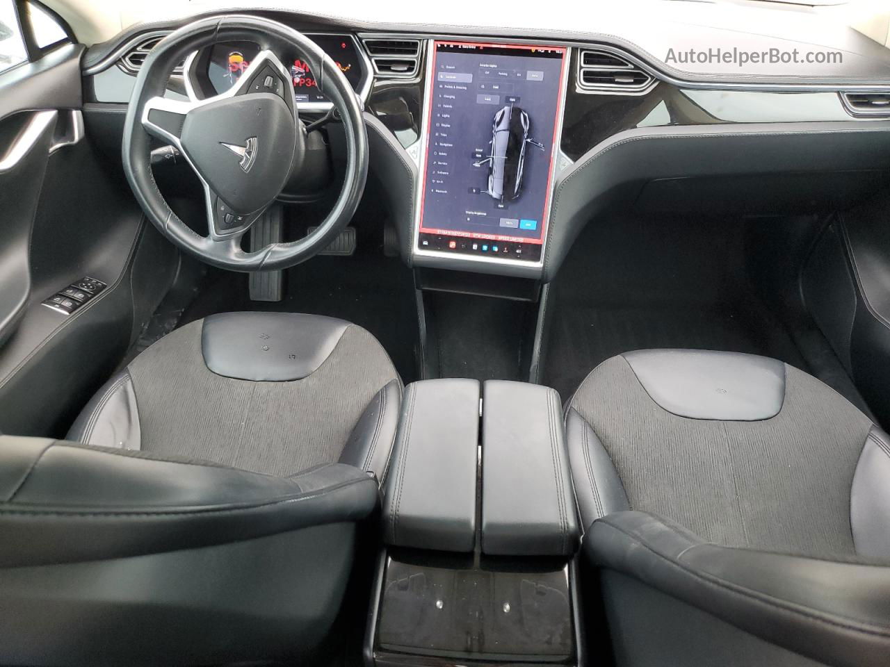 2014 Tesla Model S  Black vin: 5YJSA1S1XEFP34123