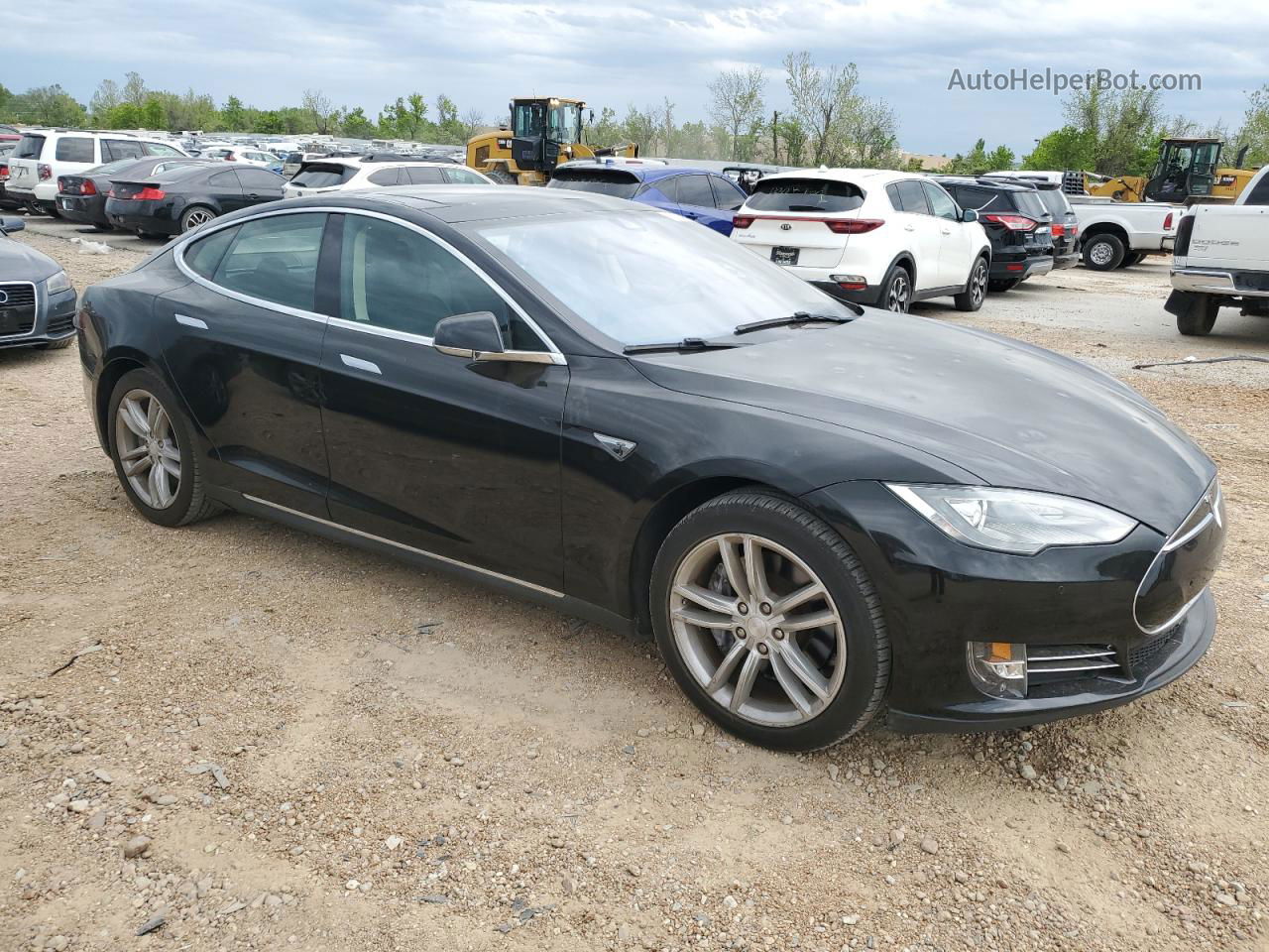 2014 Tesla Model S  Black vin: 5YJSA1S1XEFP51455