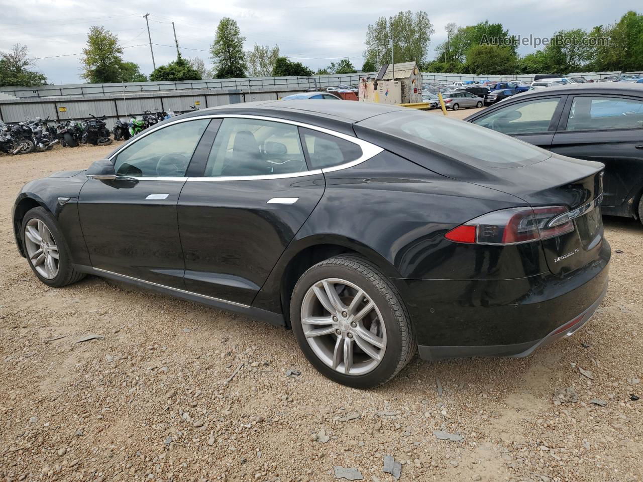 2014 Tesla Model S  Black vin: 5YJSA1S1XEFP51455