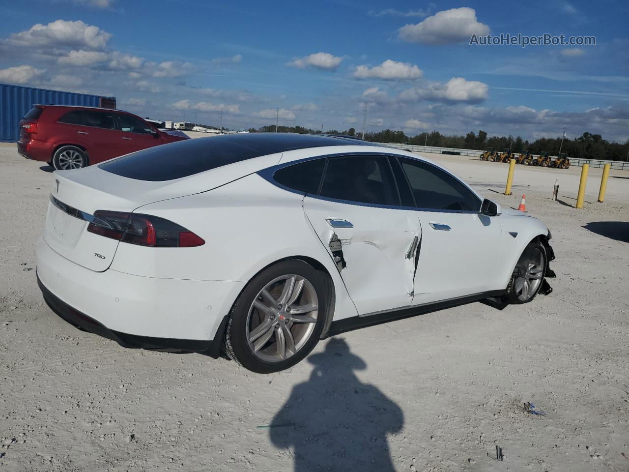 2015 Tesla Model S 70d White vin: 5YJSA1S25FF088015