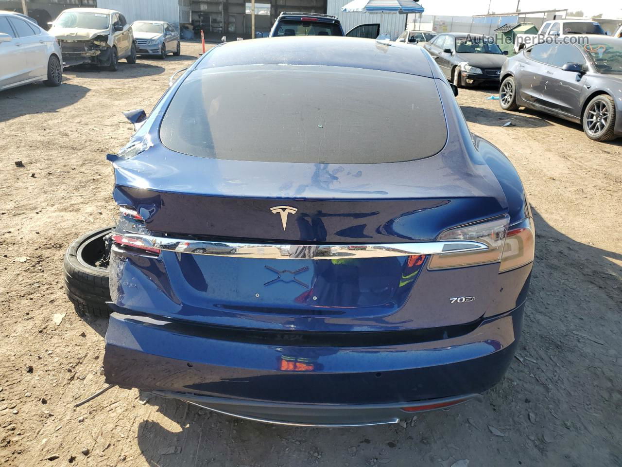 2015 Tesla Model S 70d Синий vin: 5YJSA1S2XFF084882