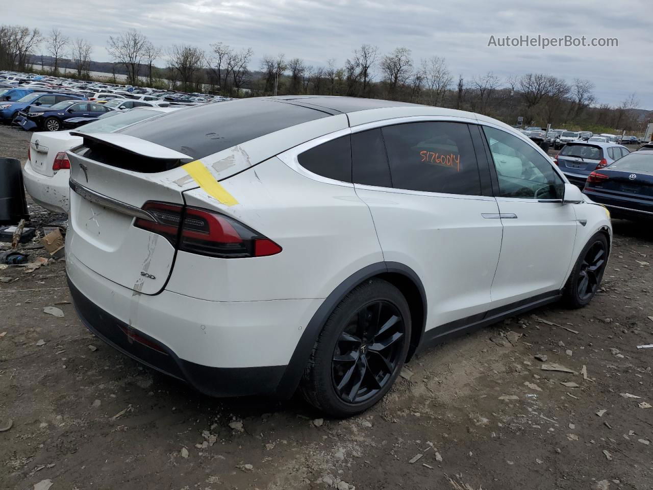 2016 Tesla Model X  White vin: 5YJXCAE20GF017608