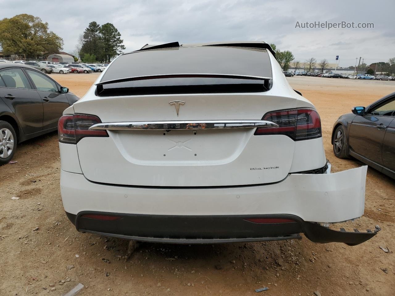 2020 Tesla Model X  White vin: 5YJXCAE20LF270437