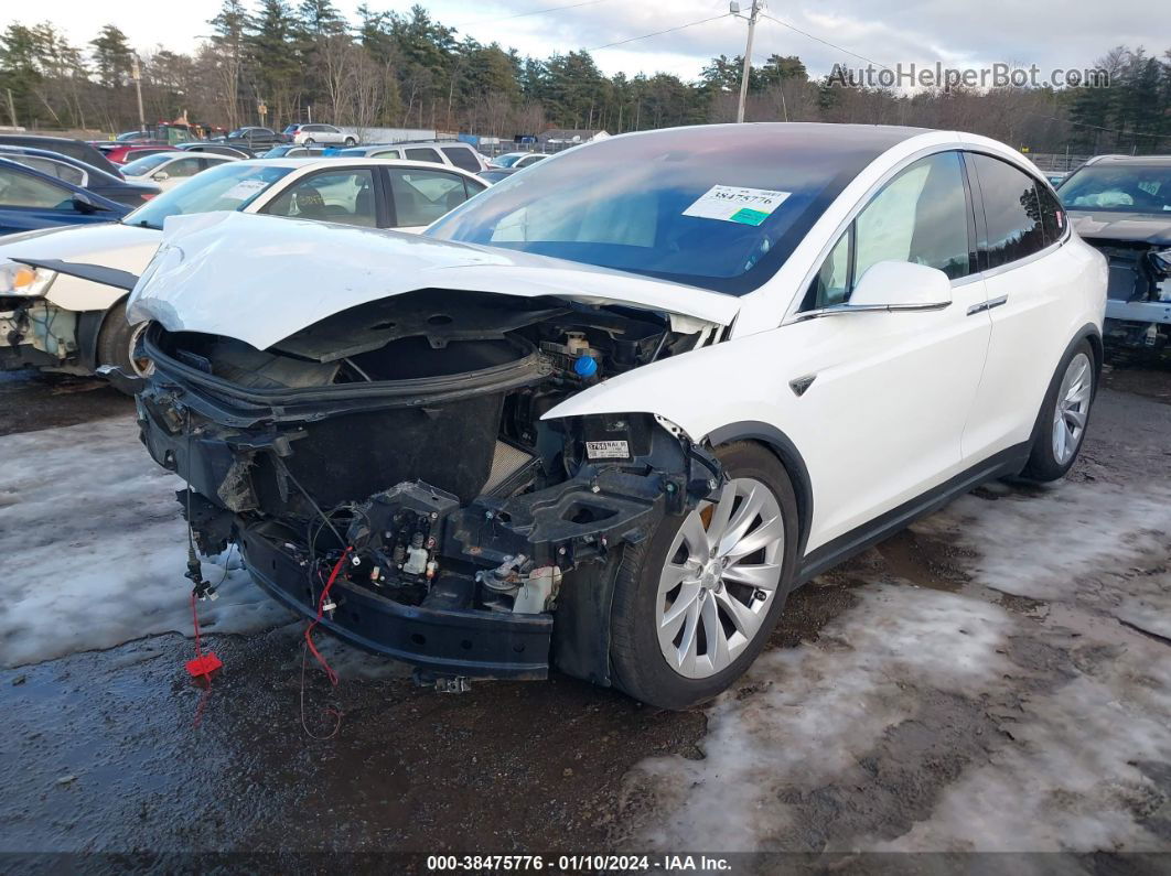 2016 Tesla Model X 60d/70d/75d/90d White vin: 5YJXCAE21GF008190