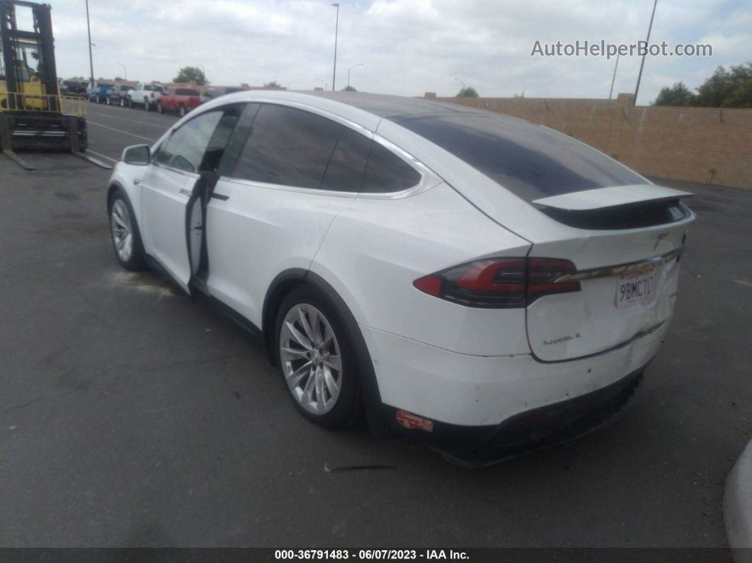 2016 Tesla Model X 70d/90d/75d/60d White vin: 5YJXCAE21GF015141