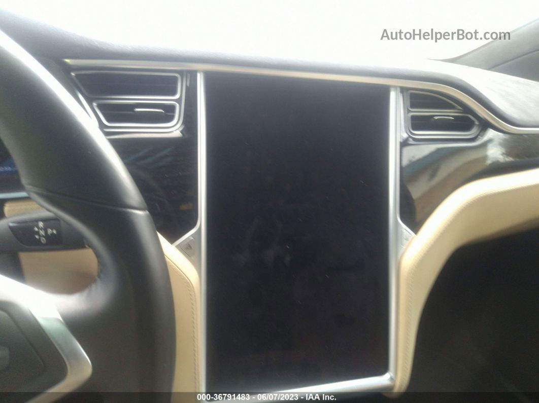 2016 Tesla Model X 70d/90d/75d/60d Белый vin: 5YJXCAE21GF015141