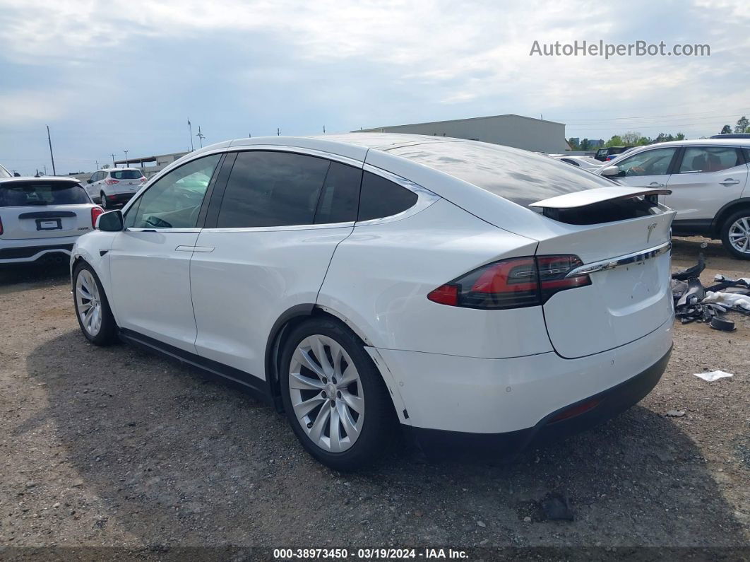 2016 Tesla Model X 60d/70d/75d/90d Белый vin: 5YJXCAE21GF028245