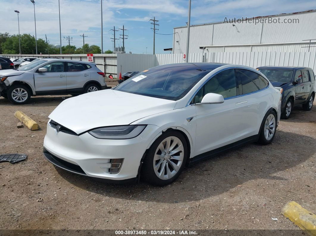 2016 Tesla Model X 60d/70d/75d/90d White vin: 5YJXCAE21GF028245