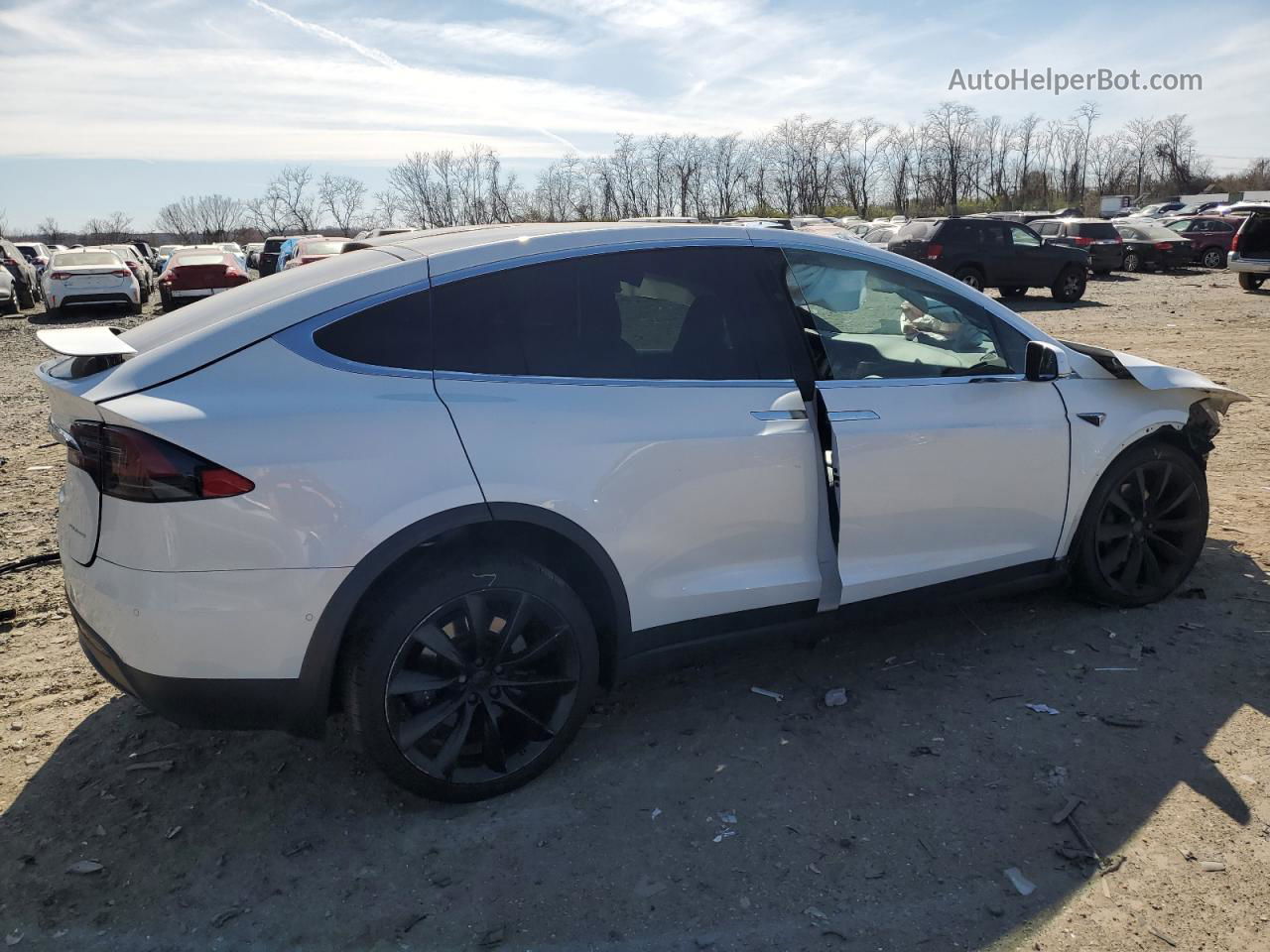2020 Tesla Model X  White vin: 5YJXCAE22LF286395