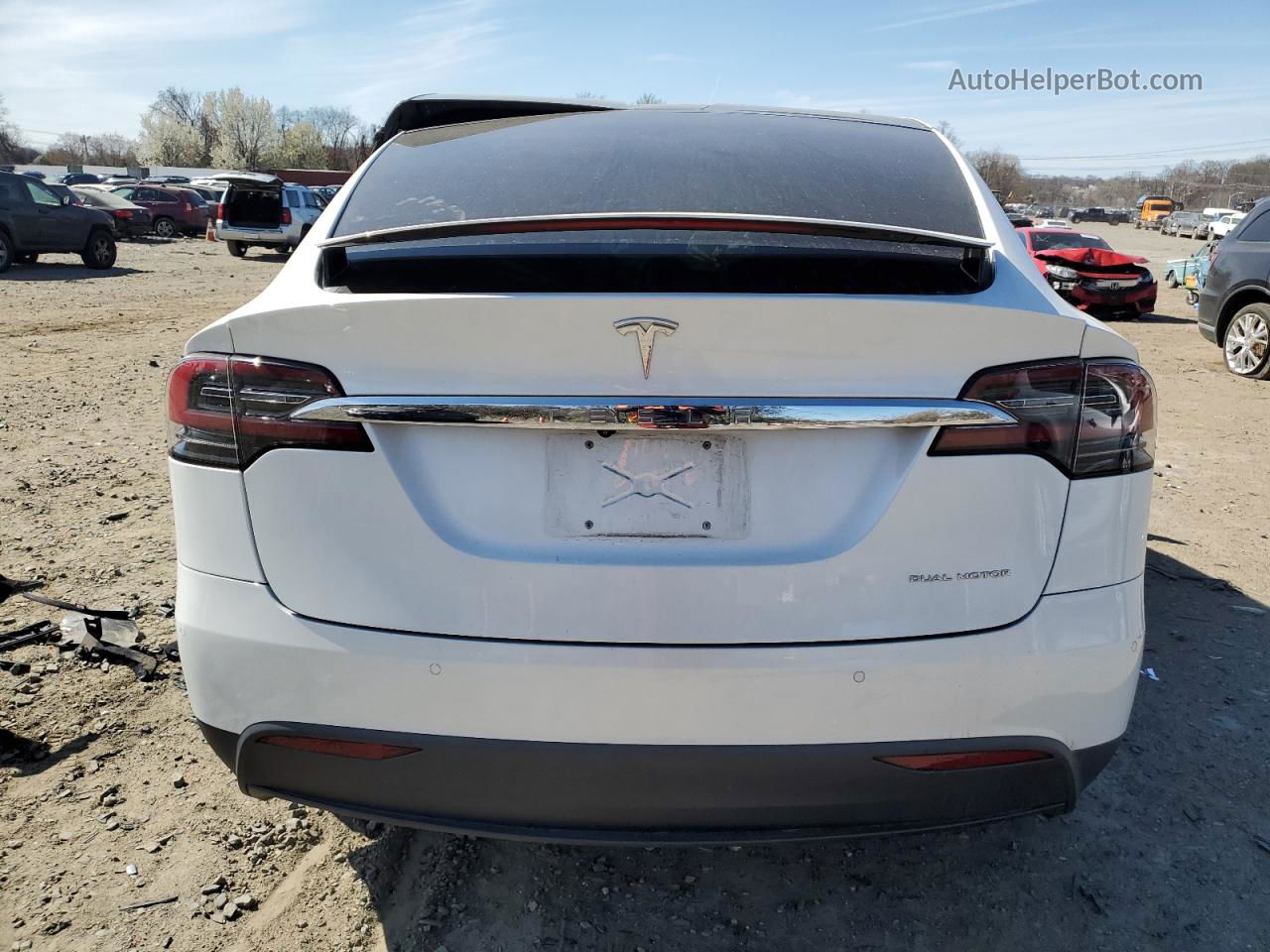 2020 Tesla Model X  White vin: 5YJXCAE22LF286395