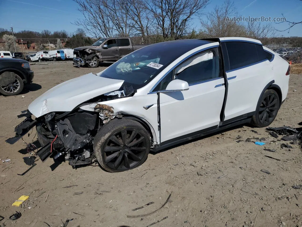 2020 Tesla Model X  White vin: 5YJXCAE22LF286395