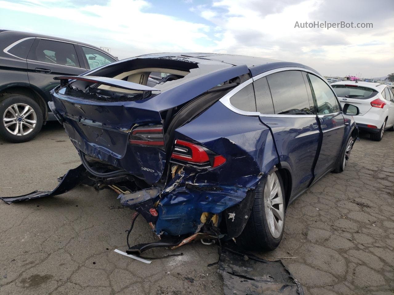 2018 Tesla Model X  Синий vin: 5YJXCAE25JF126606