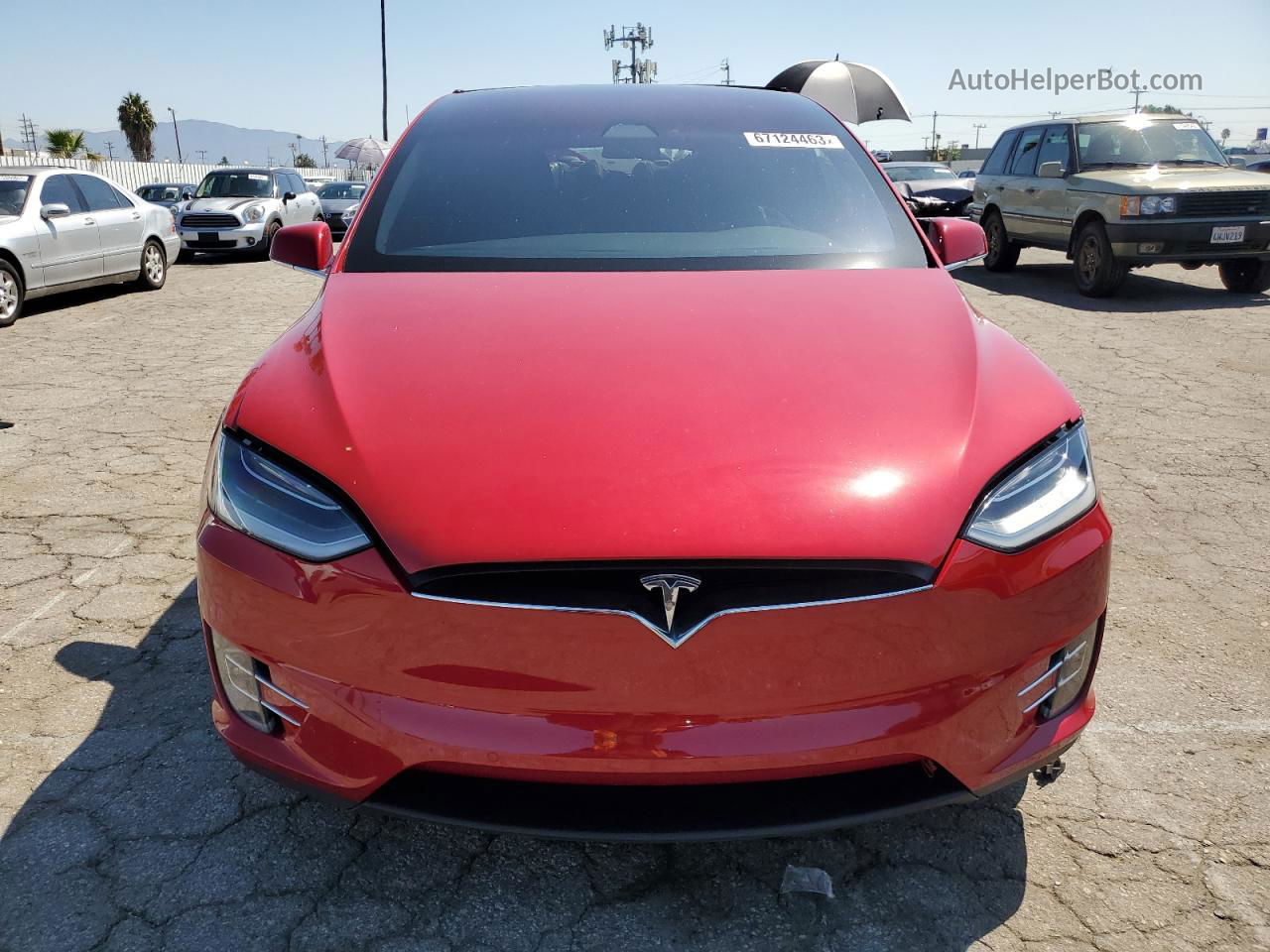 2018 Tesla Model X  Red vin: 5YJXCAE25JF127321