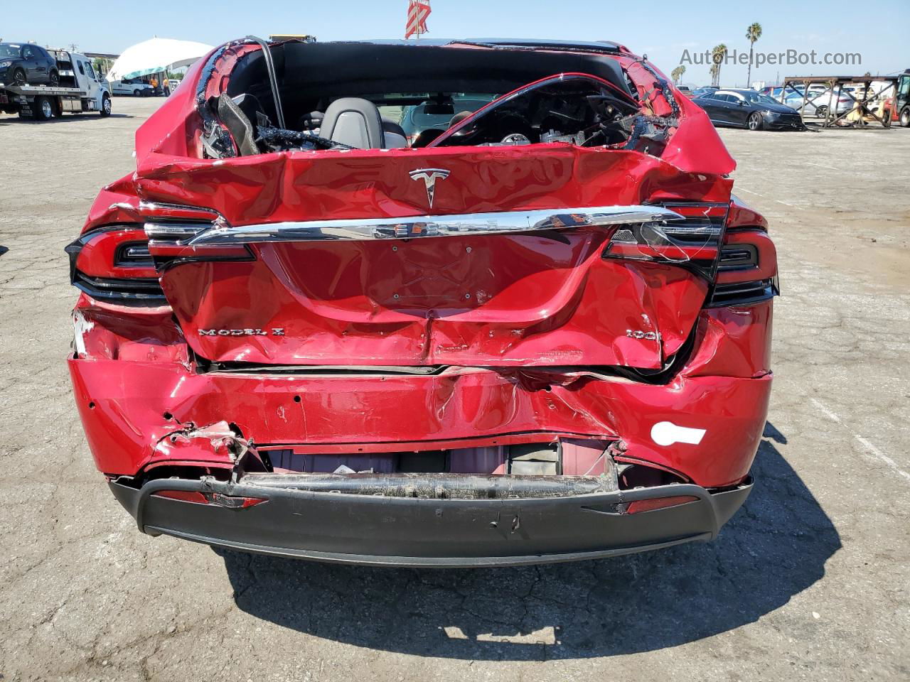 2018 Tesla Model X  Red vin: 5YJXCAE25JF127321