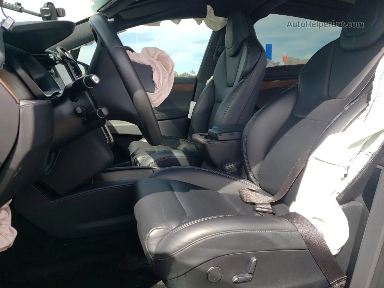2019 Tesla Model X  Черный vin: 5YJXCAE25KF190677