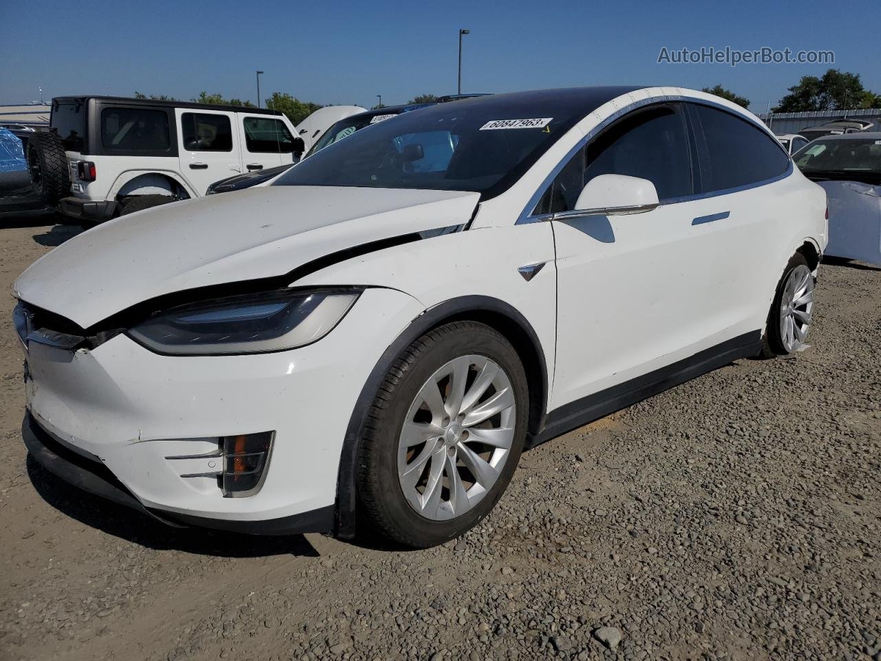 2016 Tesla Model X  White vin: 5YJXCAE26GF010789