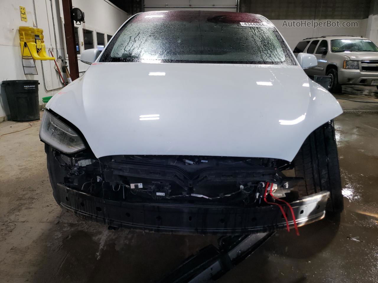 2016 Tesla Model X  Белый vin: 5YJXCAE26GF030329