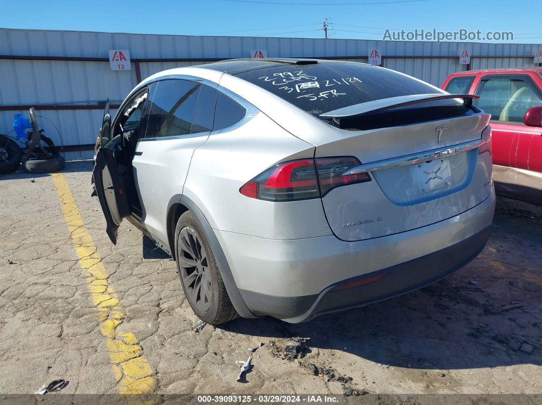 2016 Tesla Model X 60d/70d/75d/90d Silver vin: 5YJXCAE27GF002992