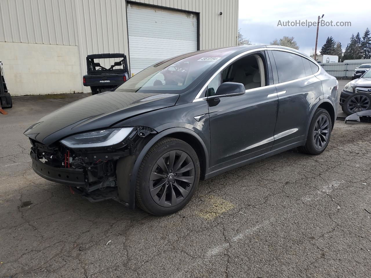 2018 Tesla Model X  Черный vin: 5YJXCAE27JF128373