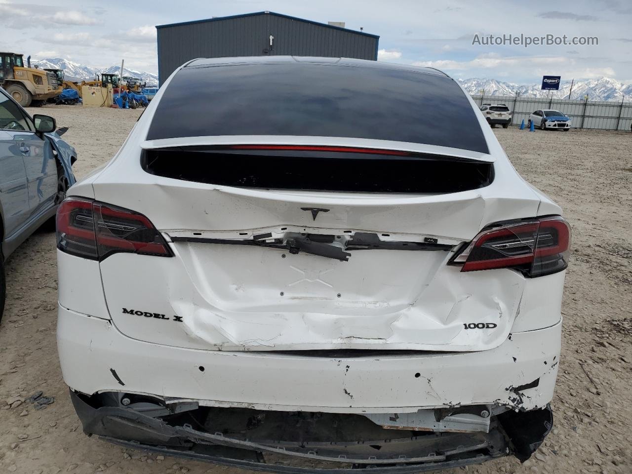 2019 Tesla Model X  White vin: 5YJXCAE27KF154277